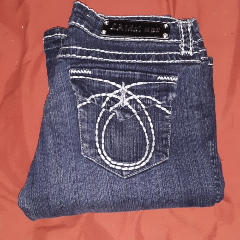 LA Idol Jean's